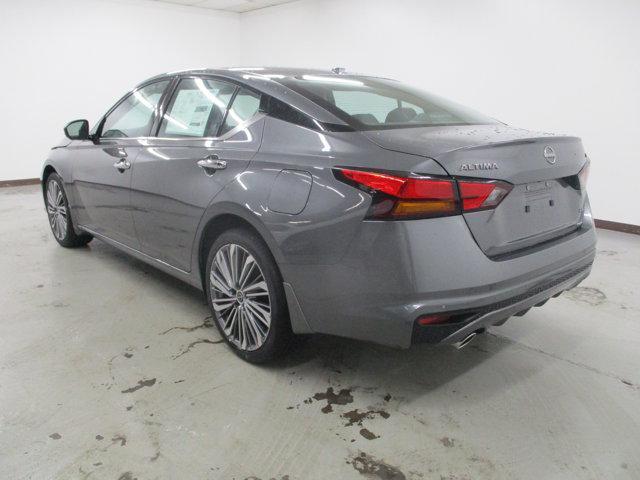 new 2025 Nissan Altima car, priced at $37,320