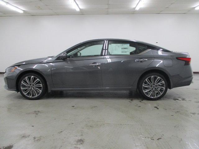 new 2025 Nissan Altima car, priced at $37,320