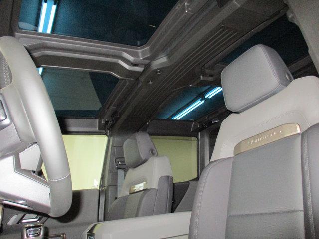 new 2025 GMC HUMMER EV Pickup car, priced at $93,685