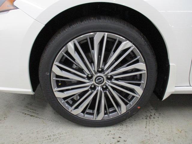 new 2025 Nissan Altima car, priced at $35,807