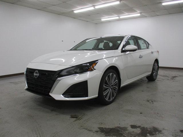 new 2025 Nissan Altima car, priced at $35,807