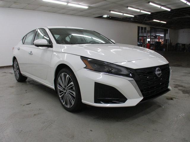 new 2025 Nissan Altima car, priced at $35,807