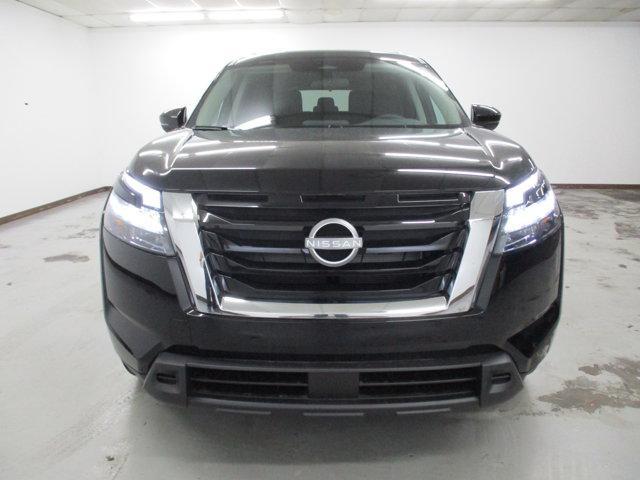 new 2025 Nissan Pathfinder car, priced at $37,810
