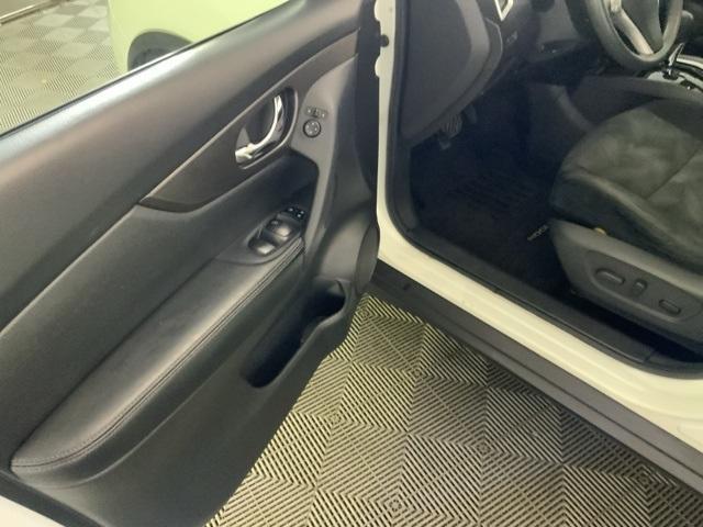 used 2015 Nissan Rogue car, priced at $9,050