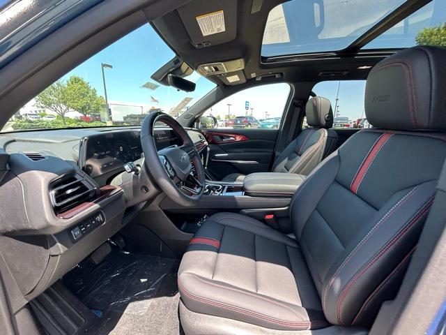 new 2025 Chevrolet Traverse car