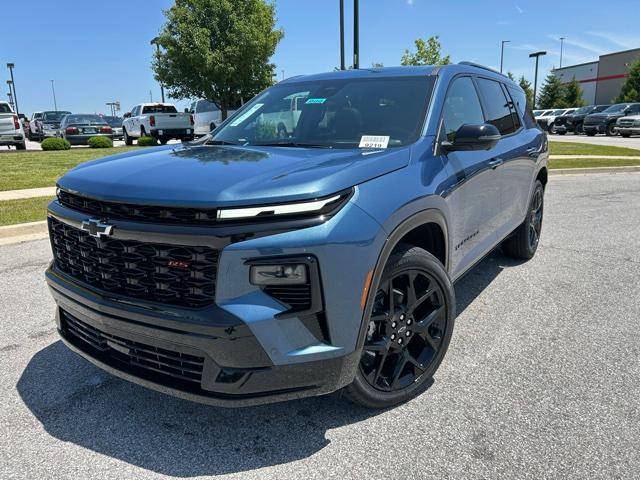 new 2025 Chevrolet Traverse car