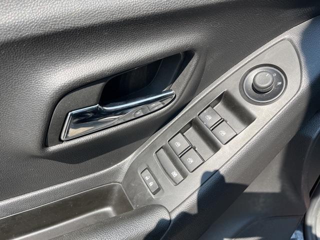 used 2022 Chevrolet Trax car, priced at $18,699