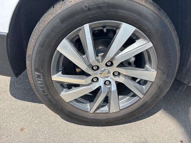 used 2022 Chevrolet Equinox car, priced at $22,997