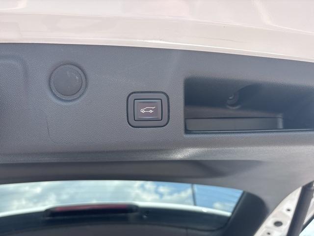 used 2022 Chevrolet Equinox car, priced at $22,775