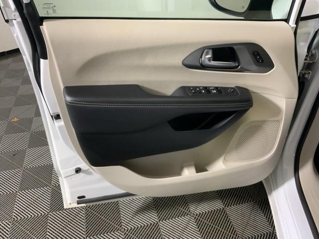 used 2023 Chrysler Pacifica car, priced at $24,700