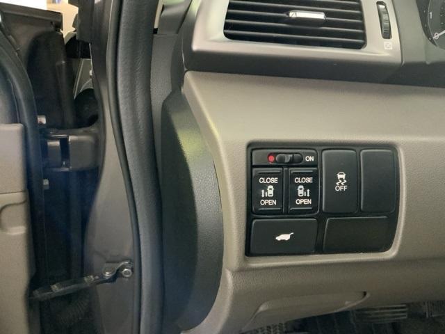 used 2013 Honda Odyssey car, priced at $9,158