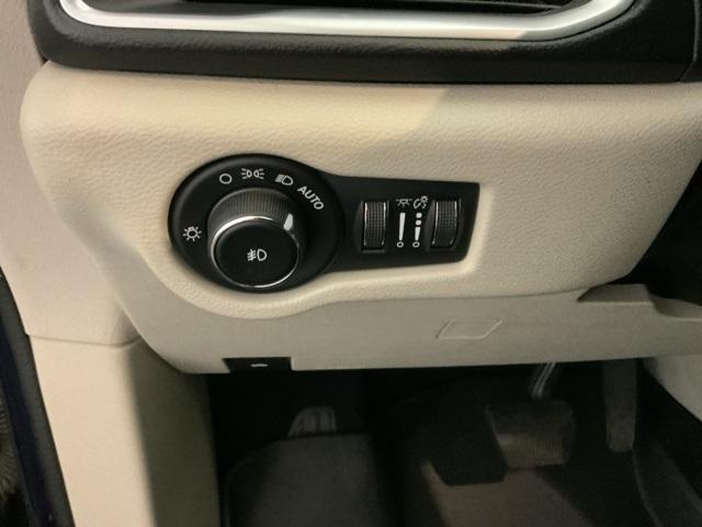 used 2018 Chrysler Pacifica car, priced at $12,351