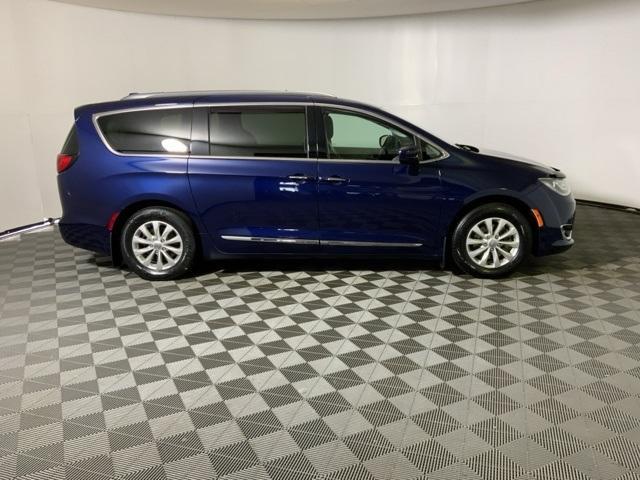 used 2018 Chrysler Pacifica car, priced at $12,351