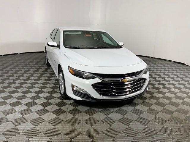 new 2024 Chevrolet Malibu car, priced at $28,000