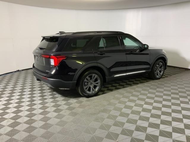 new 2025 Ford Explorer car, priced at $47,528