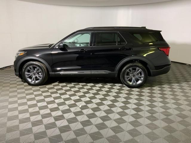 new 2025 Ford Explorer car, priced at $47,528