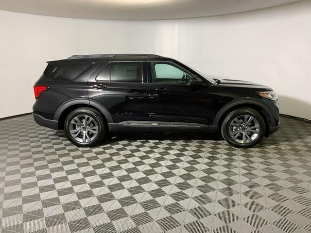new 2025 Ford Explorer car, priced at $47,528
