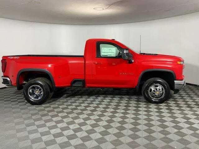 new 2025 Chevrolet Silverado 3500 car, priced at $62,180