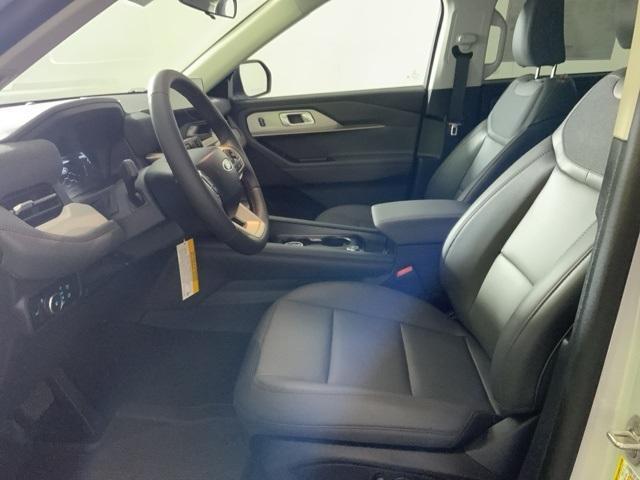 new 2025 Ford Explorer car, priced at $45,186