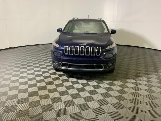 used 2015 Jeep Cherokee car, priced at $11,900