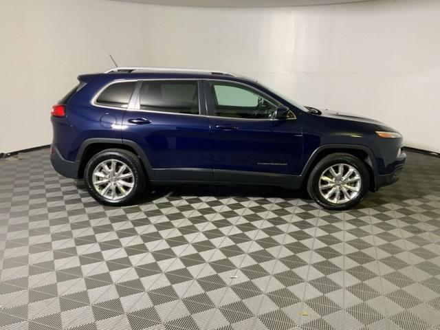 used 2015 Jeep Cherokee car, priced at $11,900