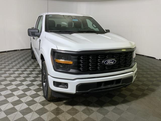 new 2025 Ford F-150 car, priced at $45,392