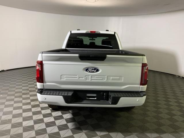 new 2025 Ford F-150 car, priced at $45,392