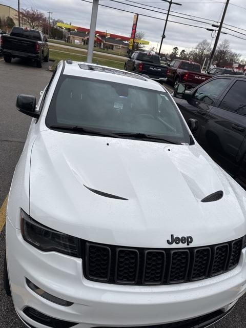 used 2021 Jeep Grand Cherokee car, priced at $33,000