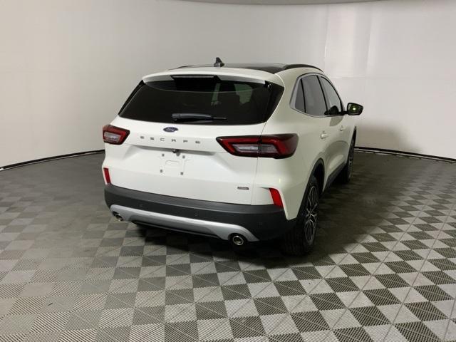 new 2025 Ford Escape car, priced at $44,476
