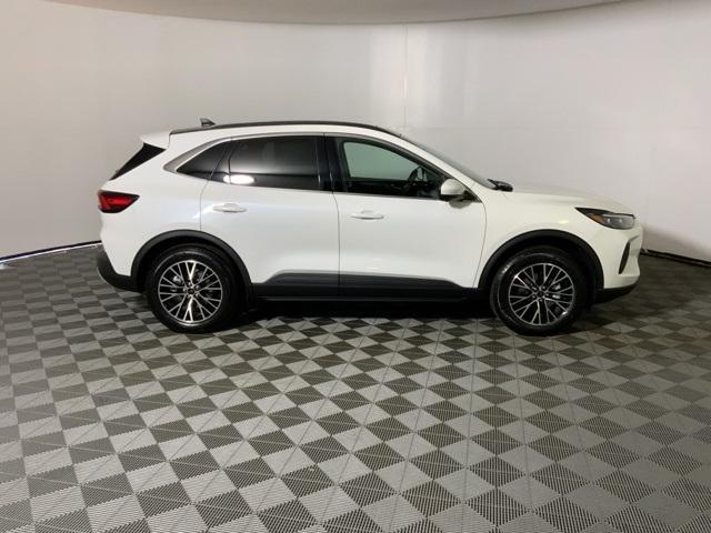 new 2025 Ford Escape car, priced at $44,476