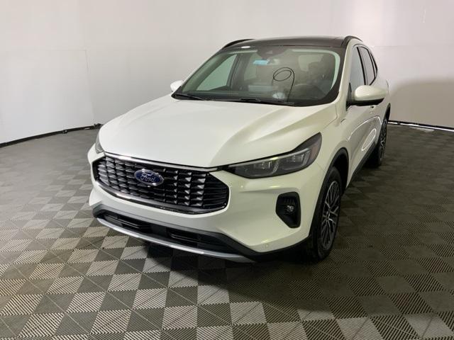 new 2025 Ford Escape car, priced at $44,476