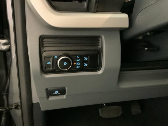 new 2025 Ford F-250 car, priced at $57,392