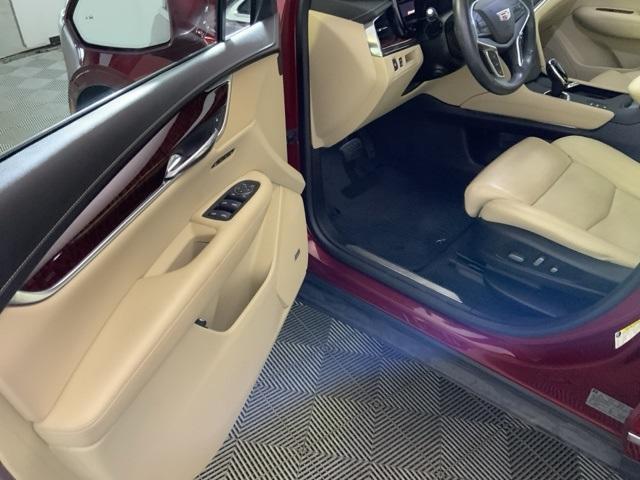 used 2017 Cadillac XT5 car, priced at $17,715