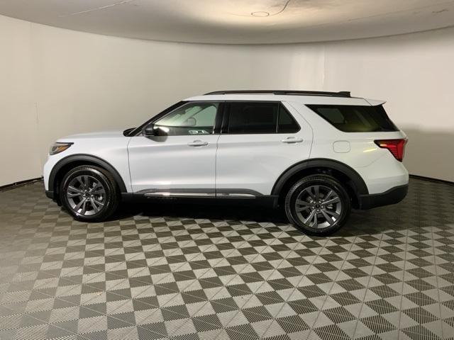 new 2025 Ford Explorer car, priced at $45,631