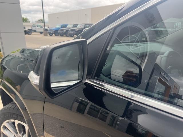 used 2023 GMC Acadia car