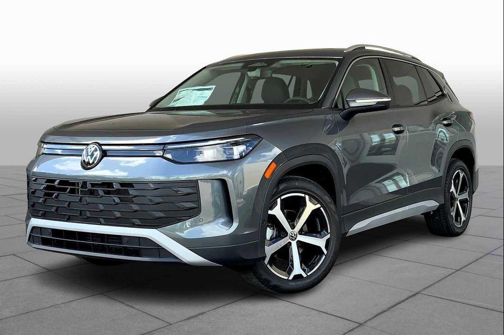 new 2025 Volkswagen Tiguan car, priced at $35,687