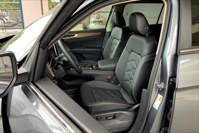 new 2025 Volkswagen Atlas car, priced at $44,439