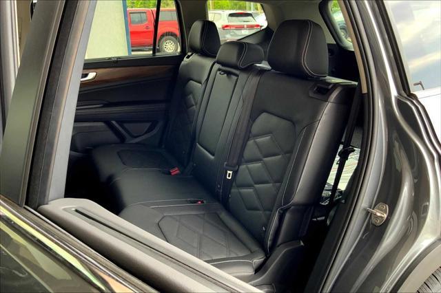 new 2025 Volkswagen Atlas car, priced at $44,439