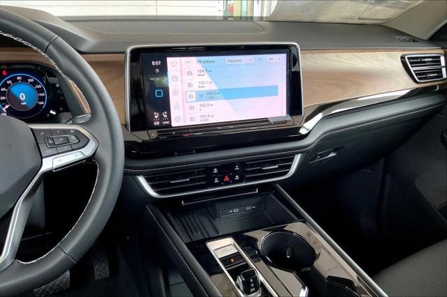 new 2025 Volkswagen Atlas car, priced at $44,439