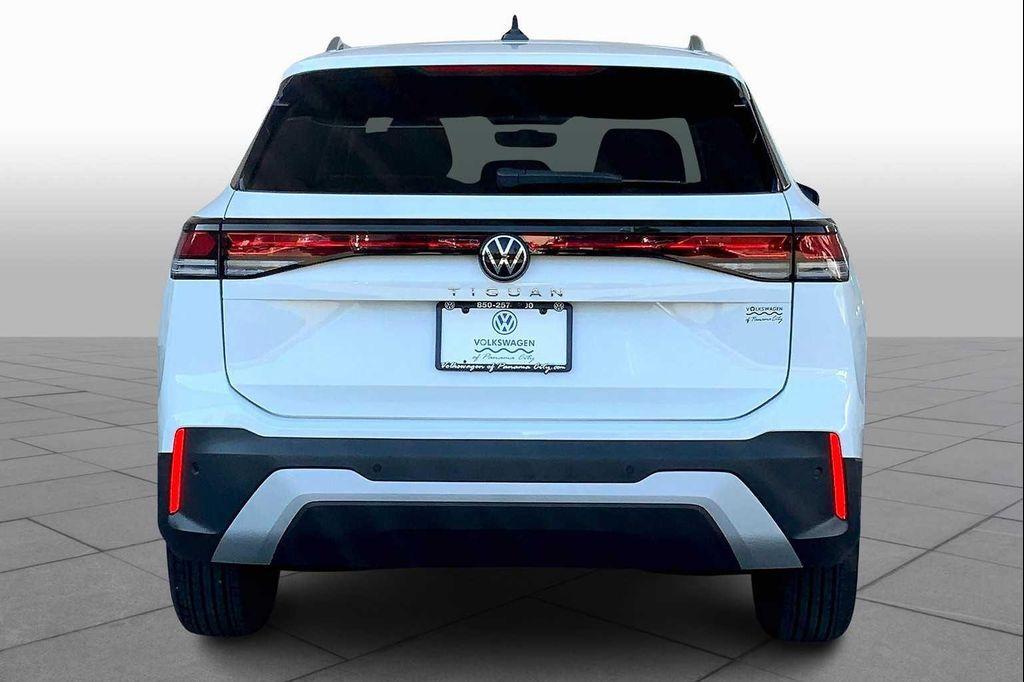 used 2025 Volkswagen Tiguan car, priced at $26,999