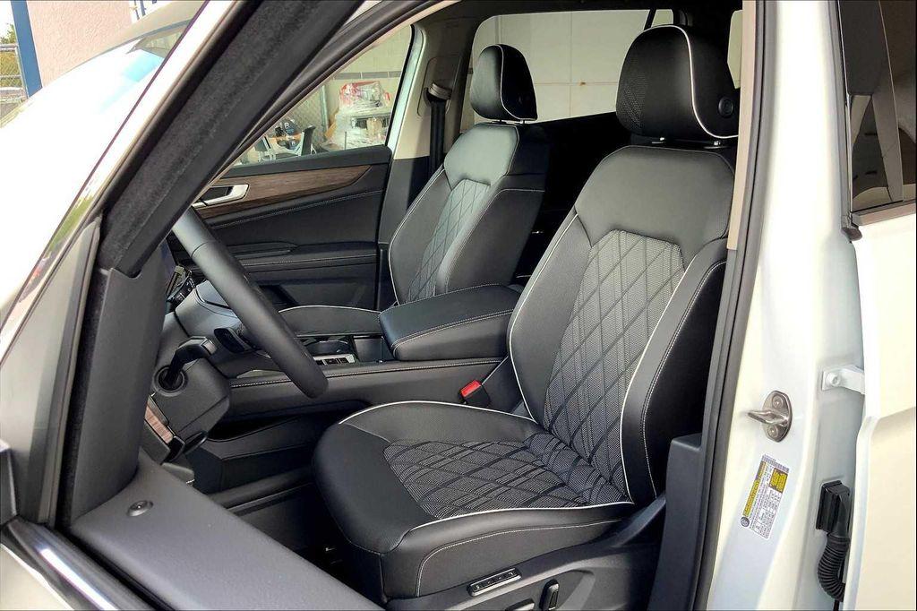 new 2026 Volkswagen Atlas car, priced at $55,501