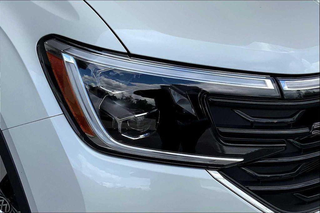 new 2026 Volkswagen Atlas car, priced at $55,501