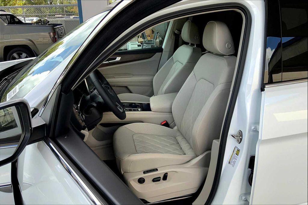 new 2026 Volkswagen Atlas car, priced at $56,099