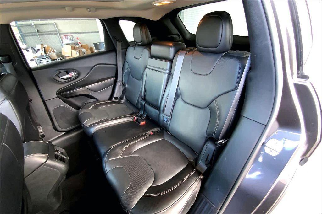 used 2015 Jeep Cherokee car, priced at $8,999