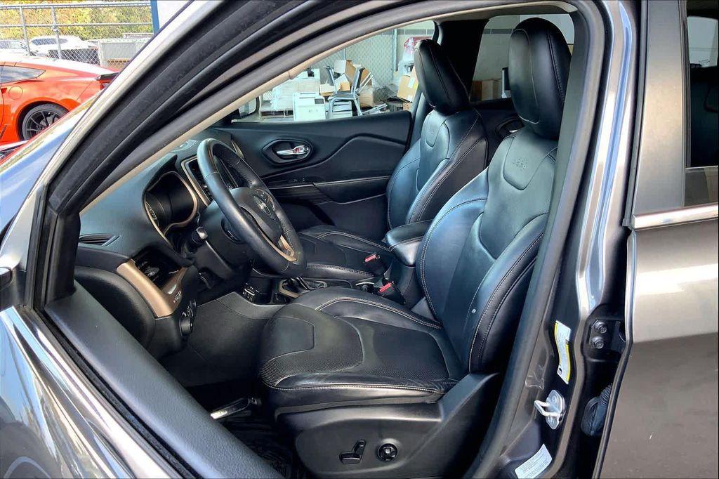 used 2015 Jeep Cherokee car, priced at $8,999