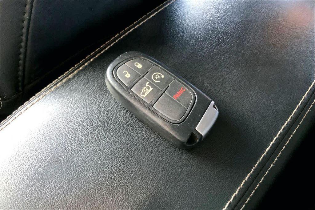 used 2015 Jeep Cherokee car, priced at $8,999