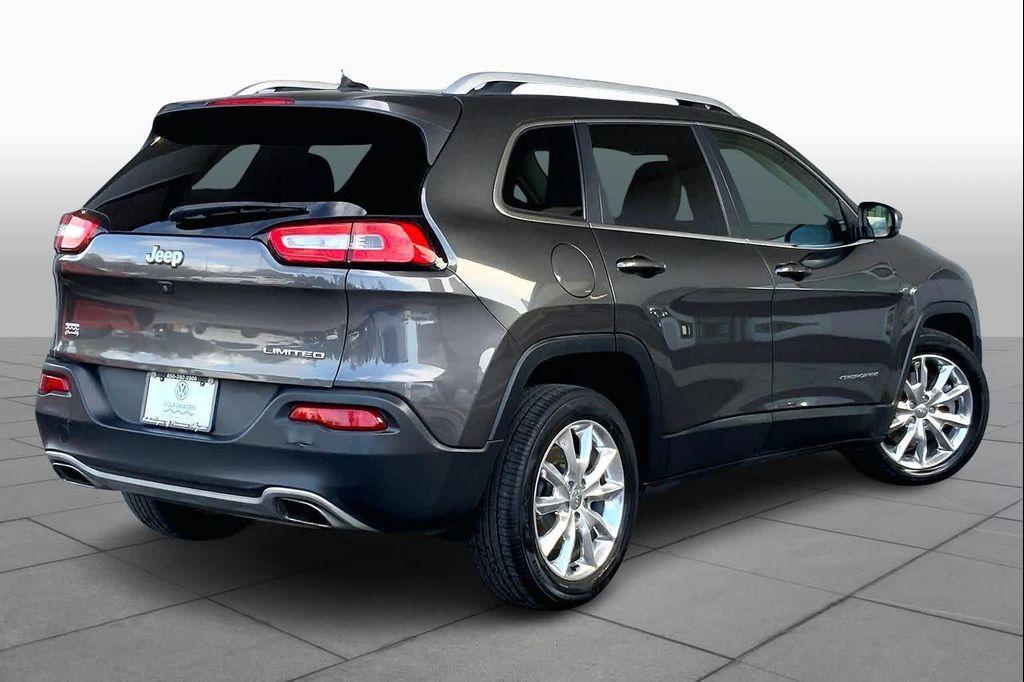 used 2015 Jeep Cherokee car, priced at $8,999