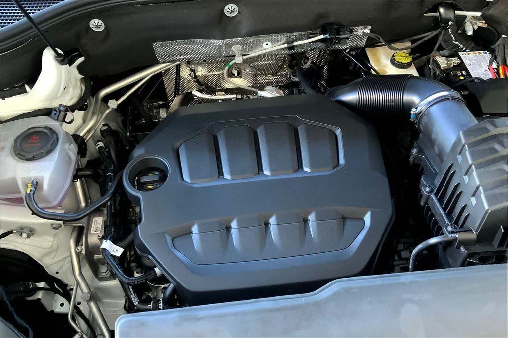 new 2026 Volkswagen Atlas Cross Sport car, priced at $54,617