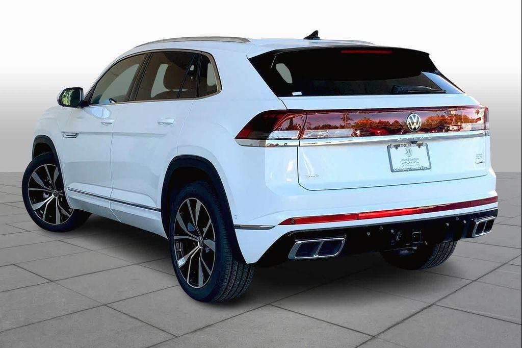 new 2026 Volkswagen Atlas Cross Sport car, priced at $54,617
