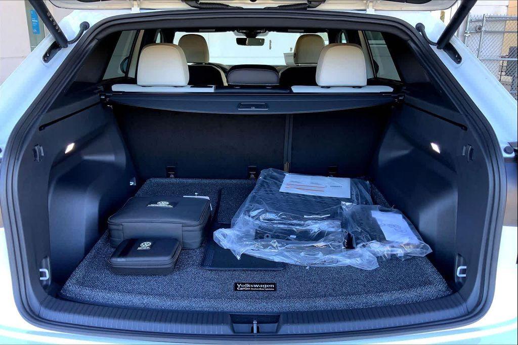 new 2026 Volkswagen Atlas Cross Sport car, priced at $54,617